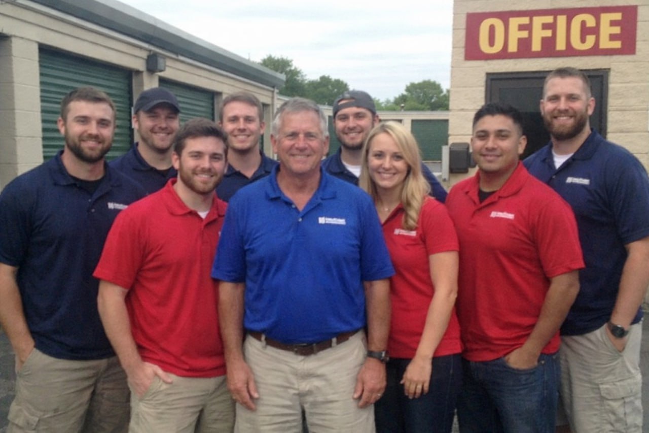 Water damage restoration professionals in Pearland, TX